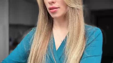 Snapshot of victoriachance chatting on 04-11-26, 02:21 Victoria means victory... always online show from 04-11-26, 02:21