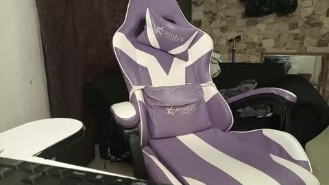 Victoria Cox online show from 09-29-25, 09:03