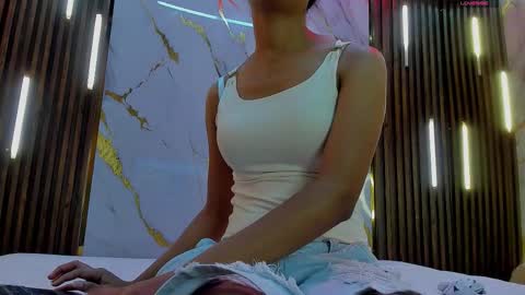 Snapshot of victoriaduarte chatting on 12-17-25, 07:53 Victoria online show from 12-17-25, 07:53