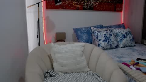 Snapshot of victoriahispanic chatting on 03-03-25, 07:06 victoriahispanic online show from 03-03-25, 07:06