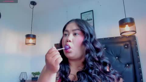 Victoria  online show from 04-20-26, 12:41