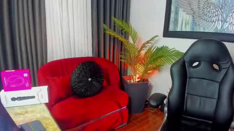 Snapshot of victoriapaker chatting on 01-12-26, 11:37 victoriapaker online show from 01-12-26, 11:37