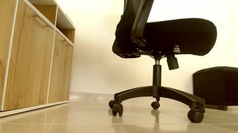 Victoria online show from 03-16-26, 06:34