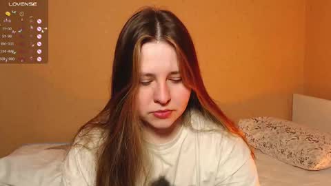 Snapshot of victoriassecrets_ chatting on 02-22-25, 12:49 victoriassecrets_ online show from 02-22-25, 12:49