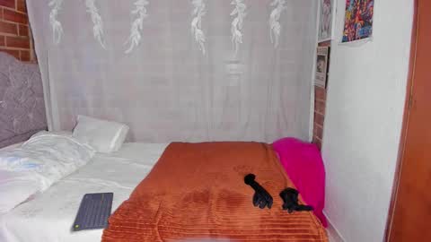 Victoria online show from 02-21-26, 09:16