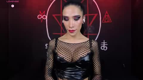 Snapshot of victoriavampire666 chatting on 05-15-26, 08:05 Victoria Vampire online show from 05-15-26, 08:05