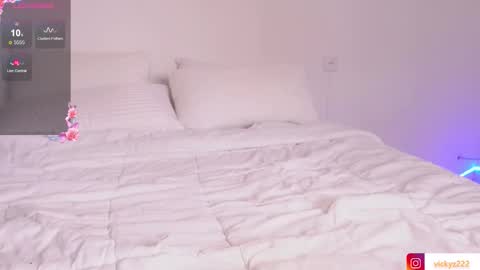 hi Im daniela  I will be online again in 15 hours after each transmission 3 online show from 03-03-26, 08:53