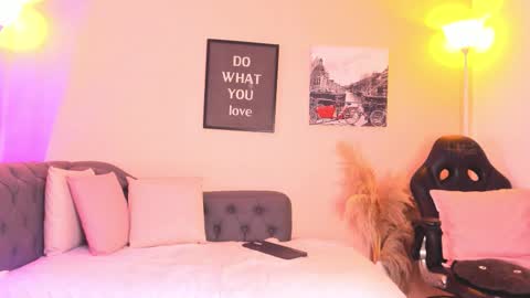 Snapshot of victoriazans chatting on 02-19-26, 04:08 Victoriazans online show from 02-19-26, 04:08