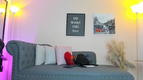 Victoriazans online show from 03-06-26, 04:09