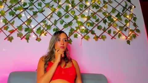 Snapshot of victoriia_rose_ chatting on 11-30-25, 03:10 victoriia_rose_ online show from 11-30-25, 03:10