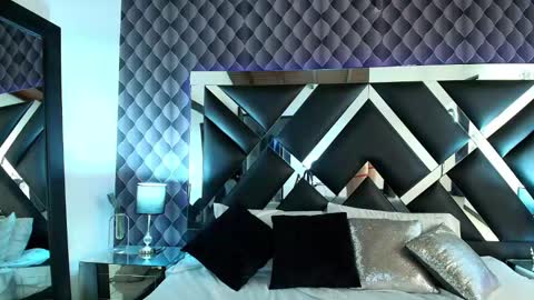 victtoria lee online show from 02-08-25, 07:27