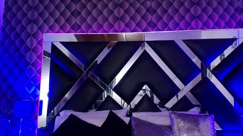 victtoria lee online show from 09-18-25, 08:22