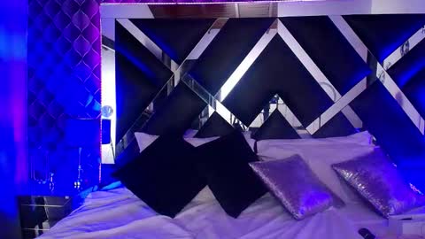 victtoria lee online show from 10-03-25, 09:45