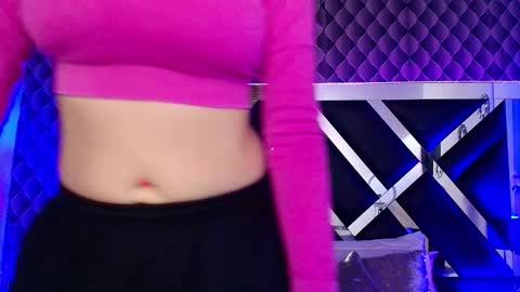 victtoria lee online show from 10-06-25, 07:33