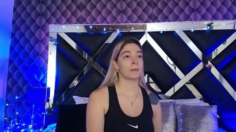 victtoria lee online show from 01-17-26, 08:12