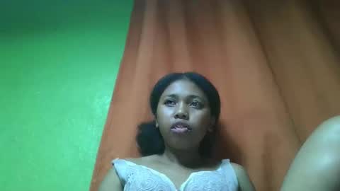 Snapshot of vierge28430 chatting on 04-20-26, 06:31 vierge28430 online show from 04-20-26, 06:31