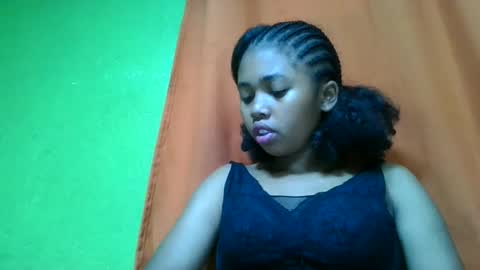 Snapshot of vierge28430 chatting on 05-12-26, 07:05 vierge28430 online show from 05-12-26, 07:05
