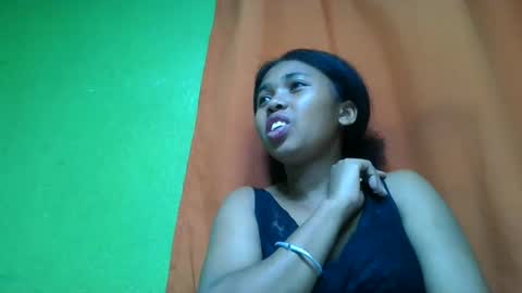 Snapshot of vierge28430 chatting on 05-16-26, 05:01 vierge28430 online show from 05-16-26, 05:01