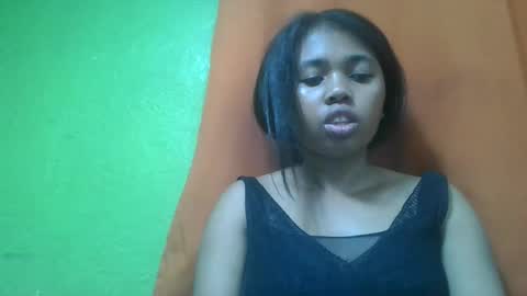 Snapshot of vierge28430 chatting on 05-31-26, 06:09 vierge28430 online show from 05-31-26, 06:09