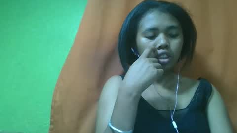 Snapshot of vierge28430 chatting on 06-03-26, 06:02 vierge28430 online show from 06-03-26, 06:02