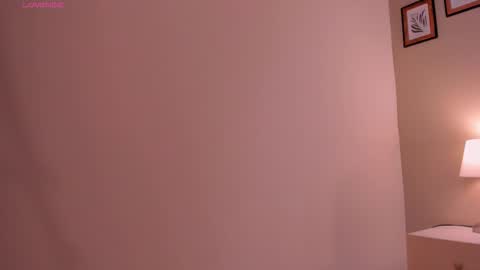 Snapshot of viictoria_becker chatting on 09-30-25, 11:32 Victoria online show from 09-30-25, 11:32