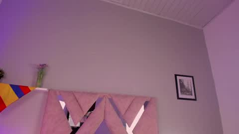 Snapshot of viictoria_becker chatting on 07-14-26, 07:19 Victoria online show from 07-14-26, 07:19