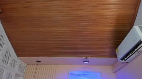 Viiolett online show from 11-12-25, 07:57