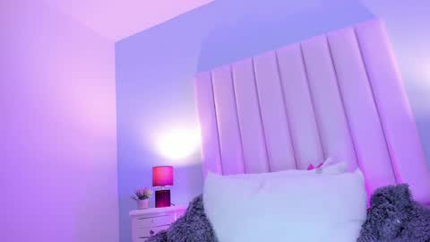 Violet online show from 01-13-25, 06:49