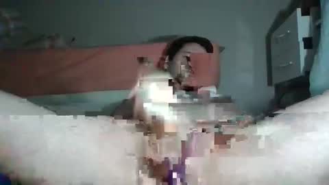 Snapshot of vikbika2 chatting on 01-12-25, 05:24 Tom reunz online show from 01-12-25, 05:24