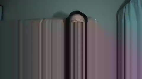 Snapshot of vikbika2 chatting on 01-16-25, 07:20 Tom reunz online show from 01-16-25, 07:20