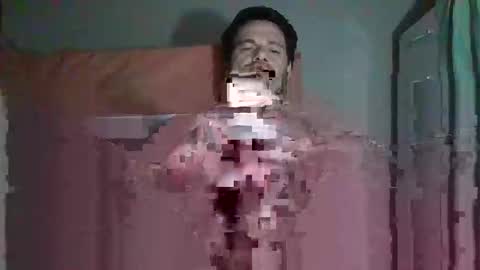 Snapshot of vikbika2 chatting on 01-26-25, 05:23 Tom reunz online show from 01-26-25, 05:23