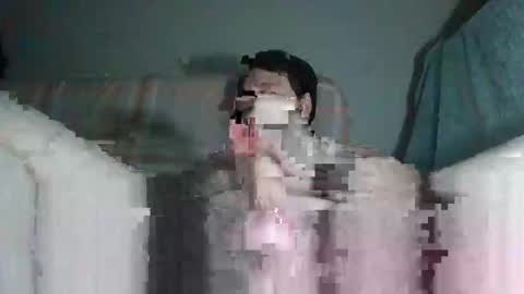 Snapshot of vikbika2 chatting on 02-10-25, 07:17 Tom reunz online show from 02-10-25, 07:17