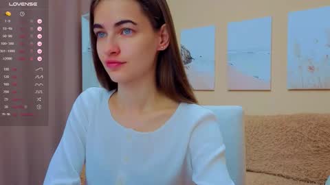 Snapshot of vikiberry chatting on 09-19-25, 03:52 vikiberry online show from 09-19-25, 03:52