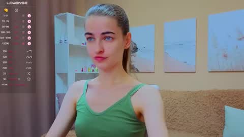 Snapshot of vikiberry chatting on 10-05-25, 10:13 vikiberry online show from 10-05-25, 10:13