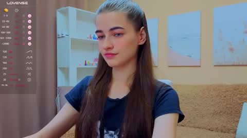 Snapshot of vikiberry chatting on 10-11-25, 05:28 vikiberry online show from 10-11-25, 05:28