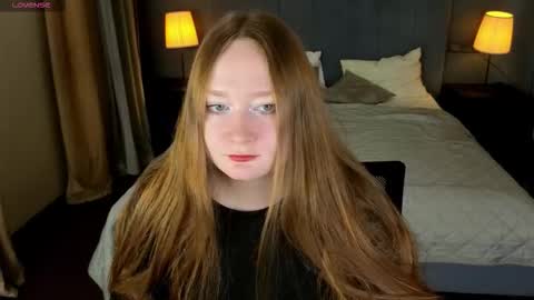 Snapshot of vikiblossom chatting on 11-30-25, 12:53 Vikki online show from 11-30-25, 12:53