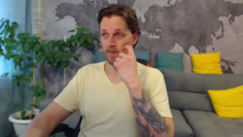 Snapshot of vikingchrisss chatting on 04-26-26, 08:45 vikingchrisss online show from 04-26-26, 08:45
