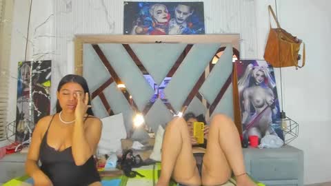 Snapshot of vikitomson chatting on 12-29-24, 04:19 vikiTomson online show from 12-29-24, 04:19