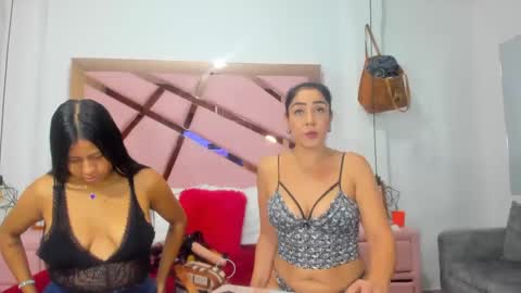 Snapshot of vikitomson chatting on 01-29-25, 01:07 vikiTomson online show from 01-29-25, 01:07