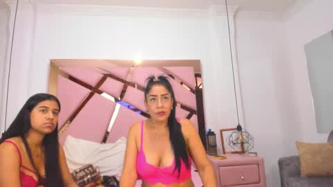 Snapshot of vikitomson chatting on 02-03-25, 05:14 vikiTomson online show from 02-03-25, 05:14