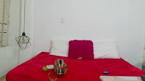 Snapshot of vikitomson chatting on 02-22-25, 12:51 vikiTomson online show from 02-22-25, 12:51