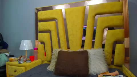vikiTomson online show from 07-19-26, 01:59