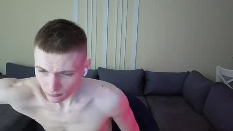 Max online show from 04-12-26, 03:39