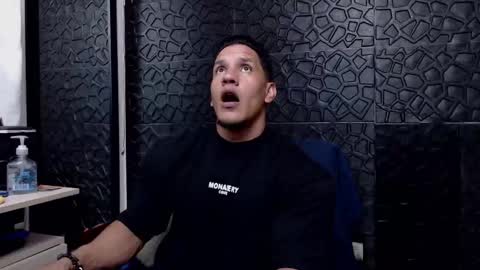 Viktor Herrera online show from 02-13-25, 01:08