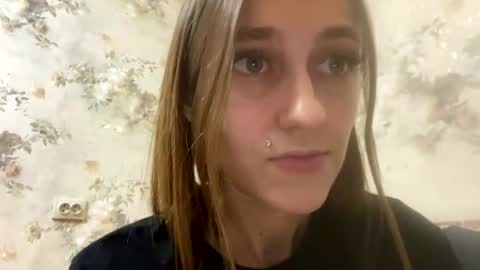 Snapshot of viktoria9898 chatting on 12-03-24, 01:08 Sweett online show from 12-03-24, 01:08