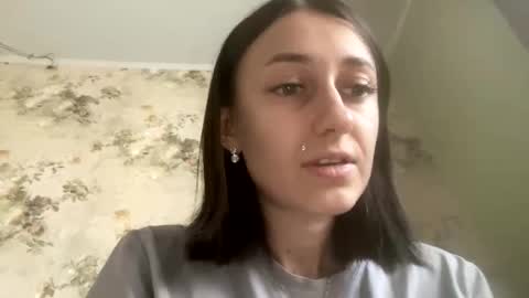 Snapshot of viktoria9898 chatting on 11-27-25, 11:23 Sweett online show from 11-27-25, 11:23