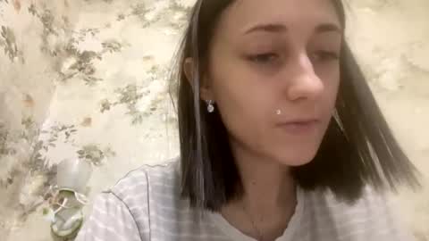 Snapshot of viktoria9898 chatting on 12-03-25, 12:47 Sweett online show from 12-03-25, 12:47