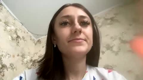 Snapshot of viktoria9898 chatting on 01-15-26, 12:21 Sweett online show from 01-15-26, 12:21