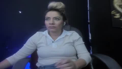 Viktoria online show from 05-01-26, 01:10