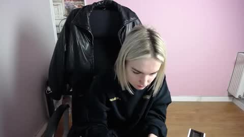 viktoria_lovely online show from 02-17-26, 06:32